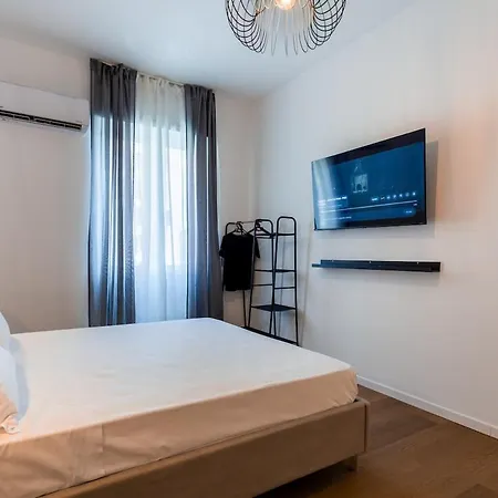 Furio Flat Roma